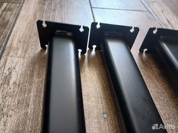 Мебельные ножки металлические 72 см