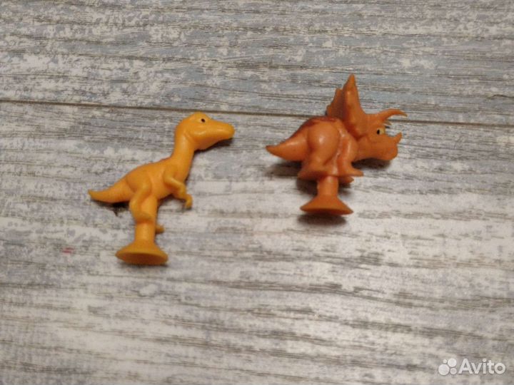 Динозавры один из пятёрочки