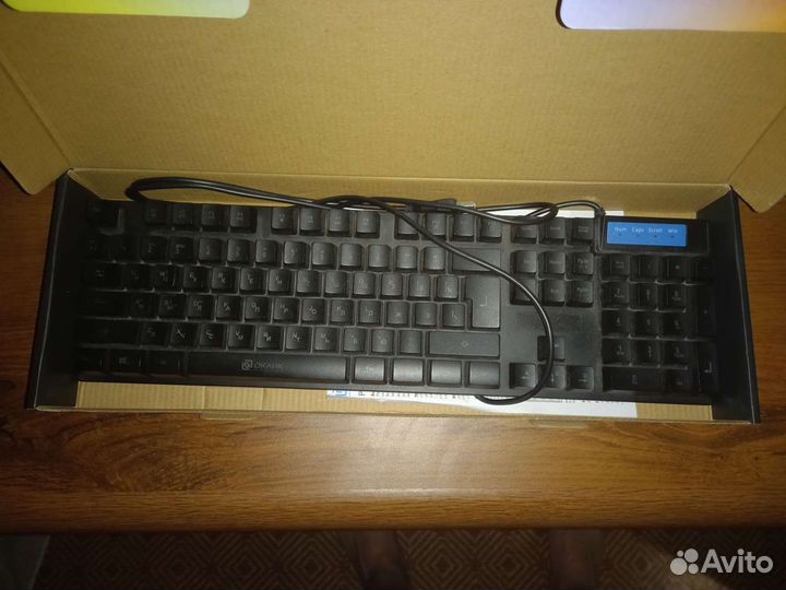 Игровая клавиатура и мышь