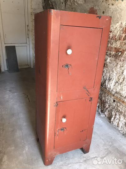 Сейф металлический времён СССР