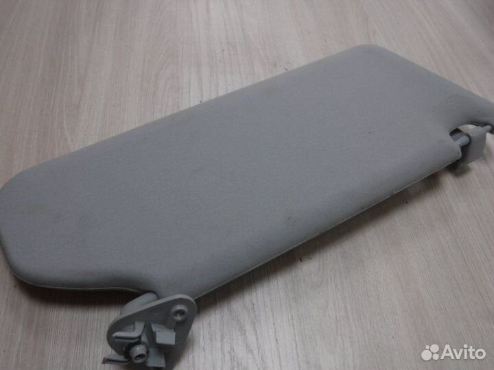 Козырек солнцезащитный передний левый Mitsubishi