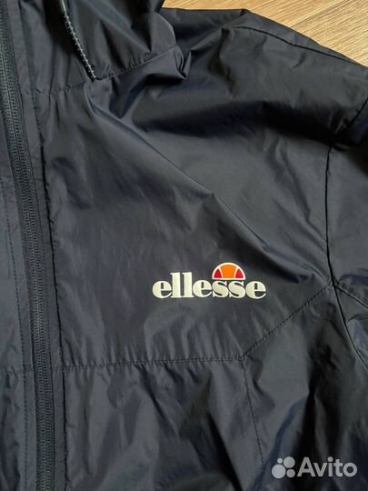 Ellesse ветровка дождевик лёгкая куртка