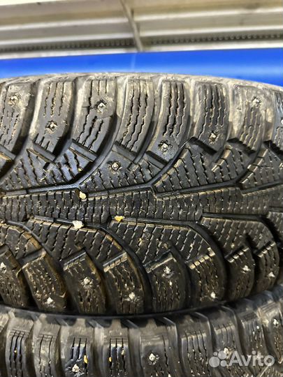 Nokian Tyres Hakkapeliitta 5 215/60 R16