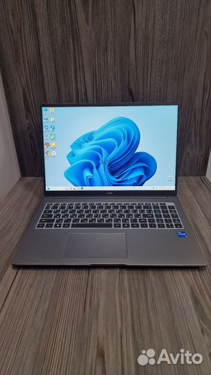 Металлический honor на Intel Core i5