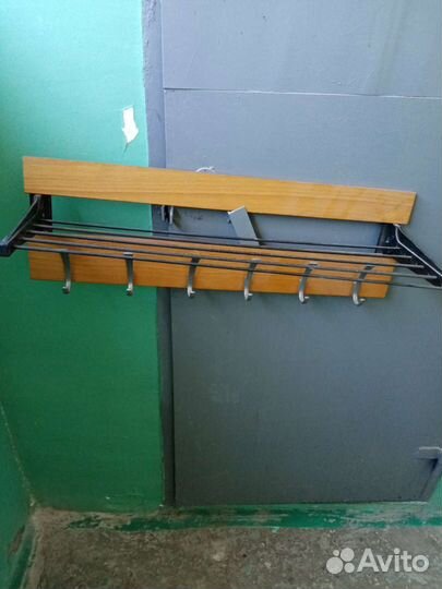 Вешалка в прихожую