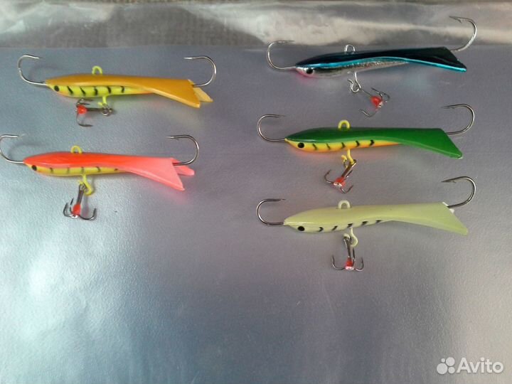 Наборы приманок для зимней и летней рыбалки