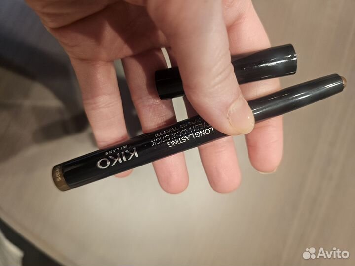 Kiko стойкие кремовые тени в стике 04