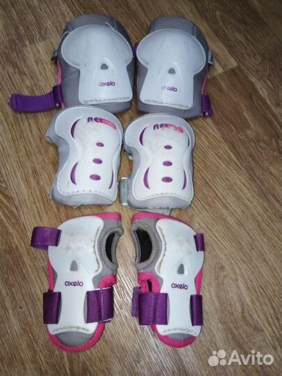 Роликовые коньки с набором защиты