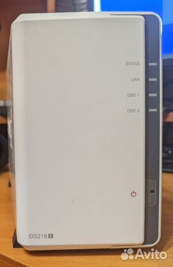 Сетевой накопитель Synology DS218j (NAS)