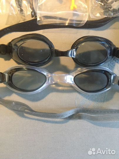 Очки для плавания
