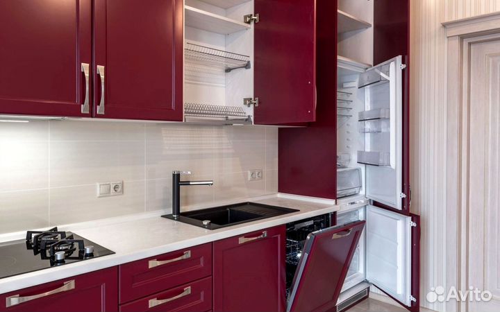 Прямая кухня в потолок. Кухонный гарнитур на заказ