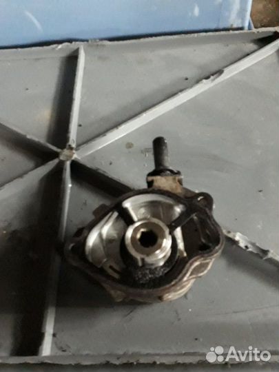 Вакуумный насос Mercedes Vito W639 2.2 OM651 2014