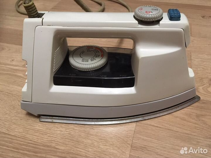 Утюг Philips Comfort 200
