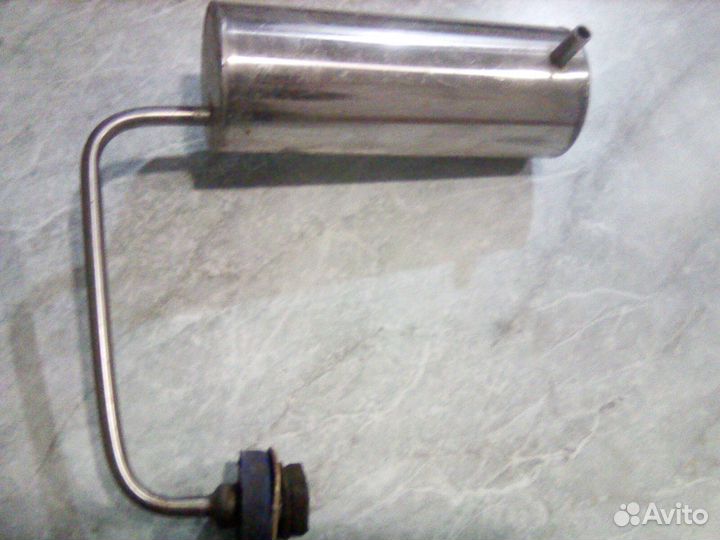 Дистиллятор и попугай