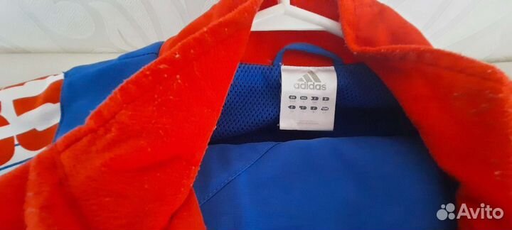 Продам спортивный костюм