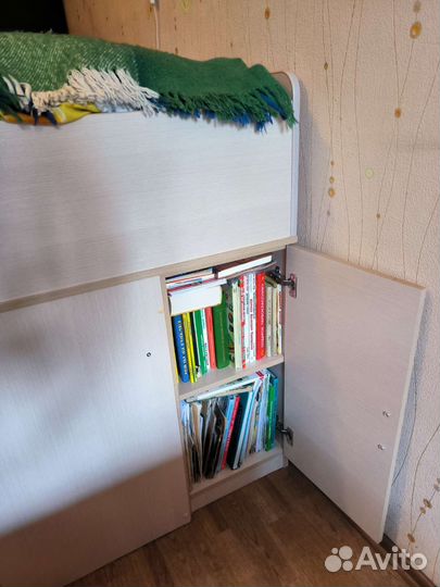 Кровать чердак Легенда бу