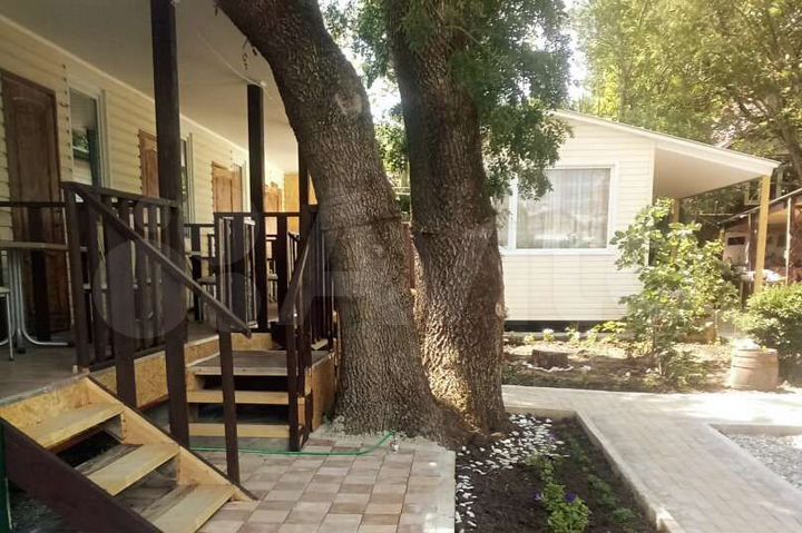 Комната 16 м² в 5-к., 1/1 эт.