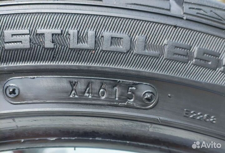 Dunlop SP Winter Maxx WM01 215/45 R18 89Q