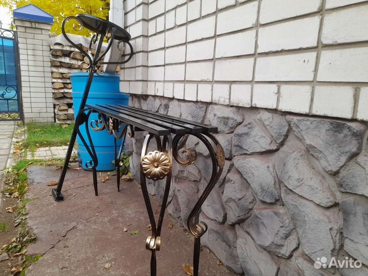 Цветники, оградки, столики, лавочки