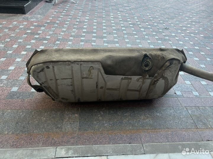 W210 бензобак