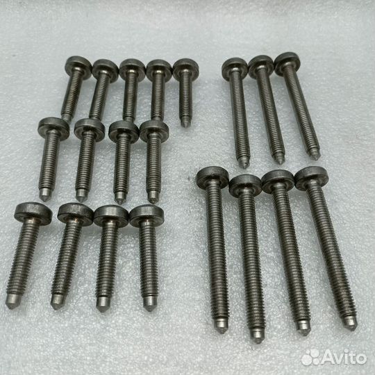 Комплект алюминиевых болтов VAG