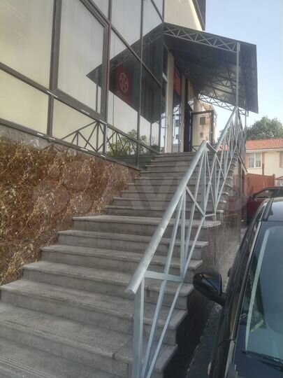 Сдам в ТЦ, 1 этаж (отдельн. вход), помещение 70 м2