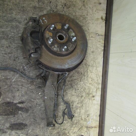 Кулак поворотный передний правый honda Accord VII