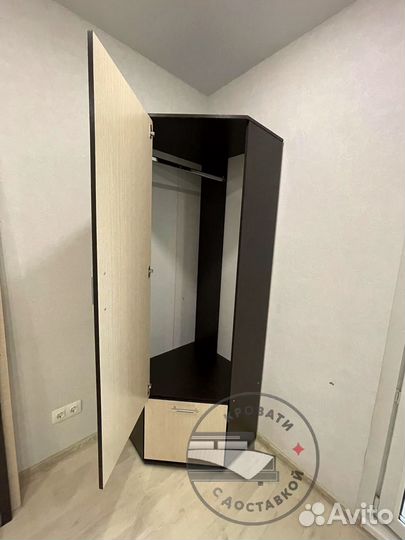 Шкаф распашной