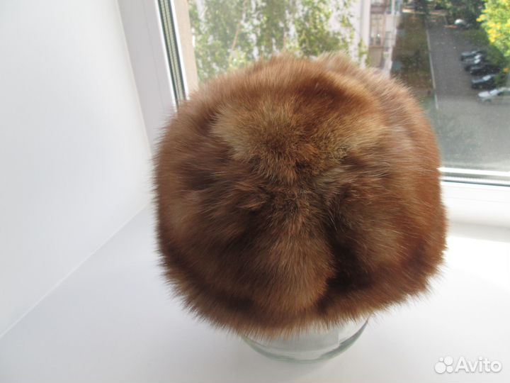 Женская шапка из натурального соболя