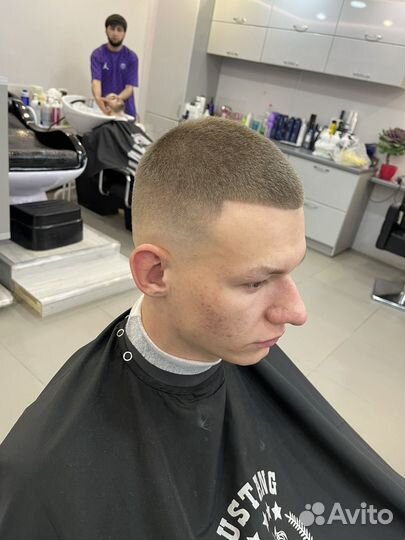 Мужской парикмахер (барбер)