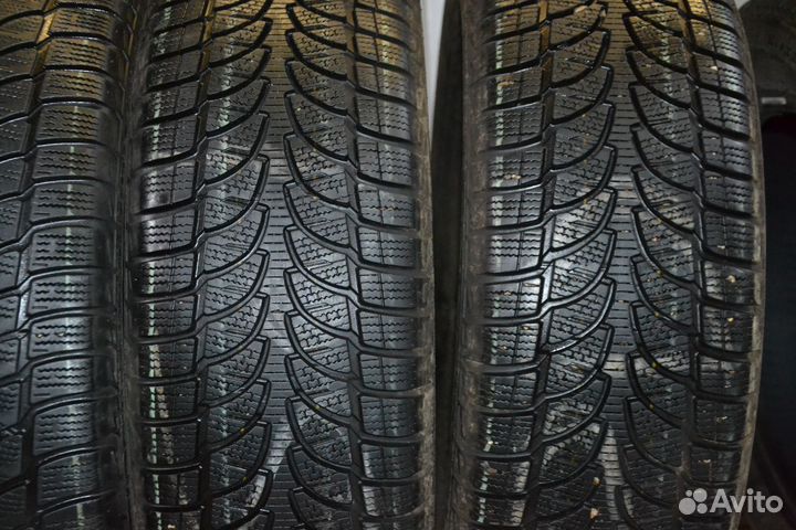 Bridgestone Blizzak LM-80 215/65 R16 98H