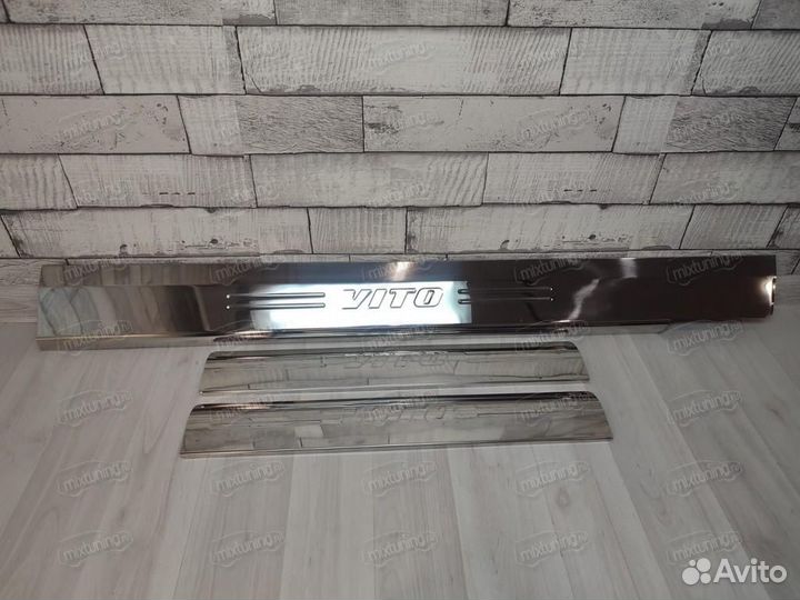 Накладки на пороги Mercedes Vito W638 1996-2003