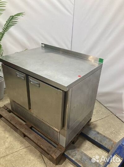 Стол морозильный hicold