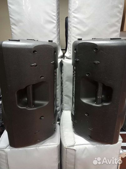 Активные колонки behringer b215a