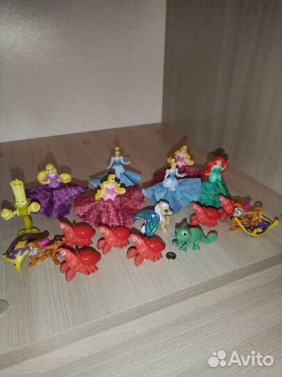 Киндер. Принцессы диснея. И их питомцы