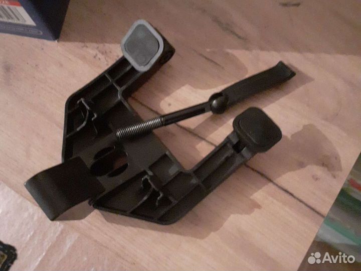 Руль hori на PS4/PS3