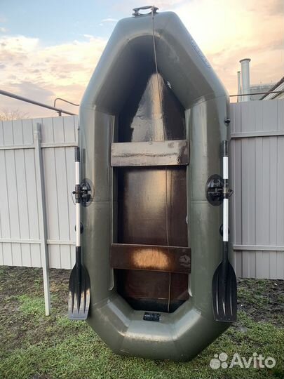 Продаю лодку