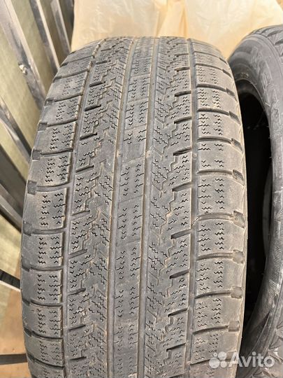 Nexen Winguard Ice 215/55 R17