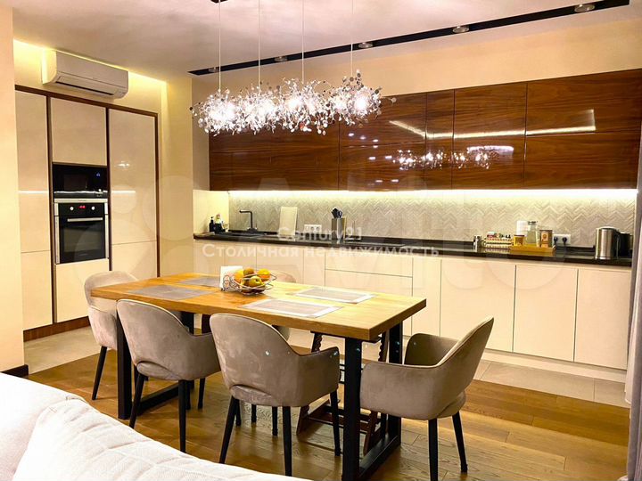 3-к. квартира, 128,5 м², 11/25 эт.