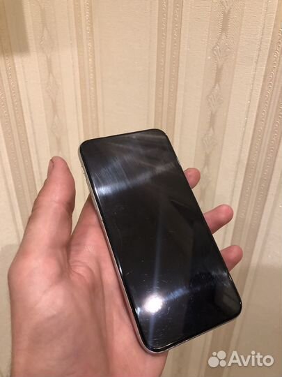 iPhone Xs, 64 ГБ