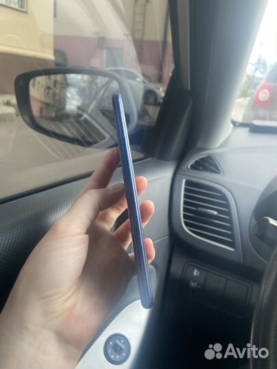 Samsung Galaxy A10, 2/32 ГБ