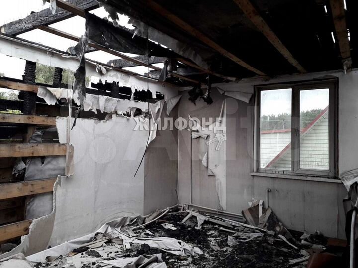 Дом 232,6 м² на участке 5,4 сот.