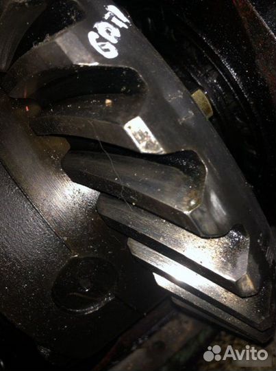 Редуктор на задний Маз