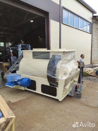 Смеситель горизонтальный