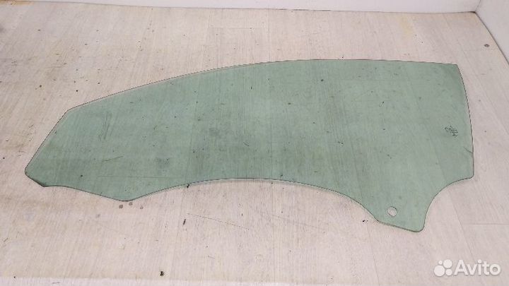 Стекло двери передней левой Mercedes-Benz E238 / C