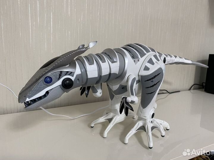 Игровой трек,робот-динозавр, Лего