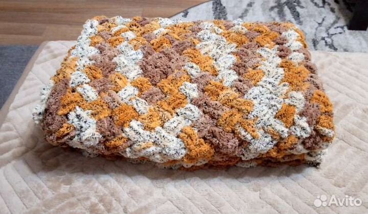 Плед ручной вязки