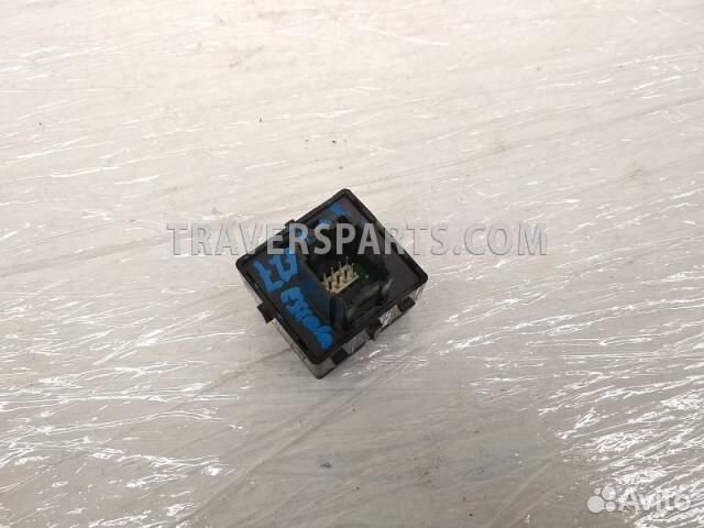 Кнопка Кадиллак Escalade 4