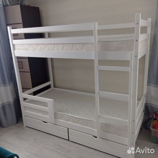 Двухъярусная кровать для детей