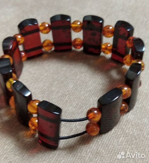 Янтарный браслет